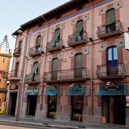 Fonda Ca La Paula Hotel Castellfollit de la Roca Bagian luar foto