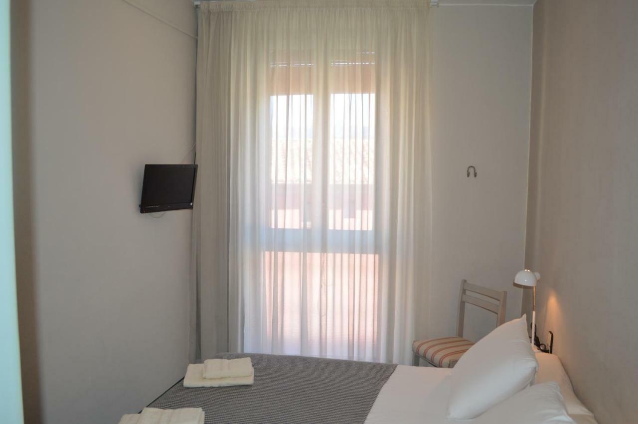 Fonda Ca La Paula Hotel Castellfollit de la Roca Bagian luar foto